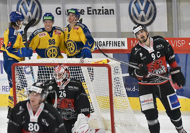 Davoser Torjubel in der neuen Lonza Arena, Visp gelang erneut kein Tor.