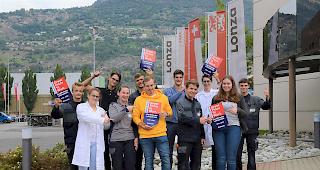Die Lehrlinge von Lonza Visp sind mit der Ausbildung am Standort rundum zufrieden.