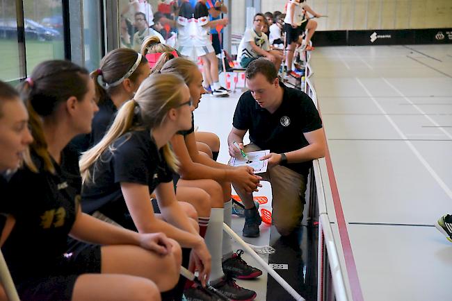 Die Visperinnen des UHC Visp haben sich unter der Leitung von Trainer Jonas Gruber intensiv auf die neue Saison vorbereitet. Anfang Juli begann das Sommertraining.