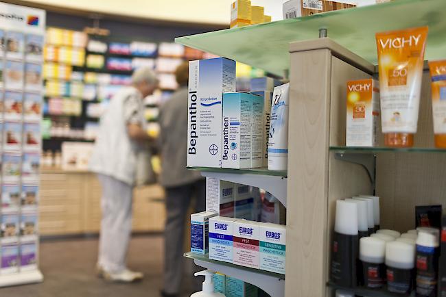 Insgesamt werden rund hundert Arzneimittel auf die Medikamentenliste gesetzt, welche in Apotheken neu rezeptfrei abgegeben werden können.