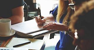 Nicht im Oberwallis: &laquo;Jobcaf&eacute;s&raquo; zur F&ouml;rderung von Frauenkarrieren.