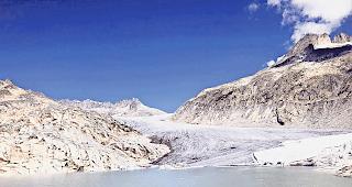 Rhonegletscher im Sommer 2019. Im Bereich der Gletscherzunge messen Gletscherforscher einen j&auml;hrlichen R&uuml;ckgang der Eisdicke von sechs bis acht Metern. Foto zvg