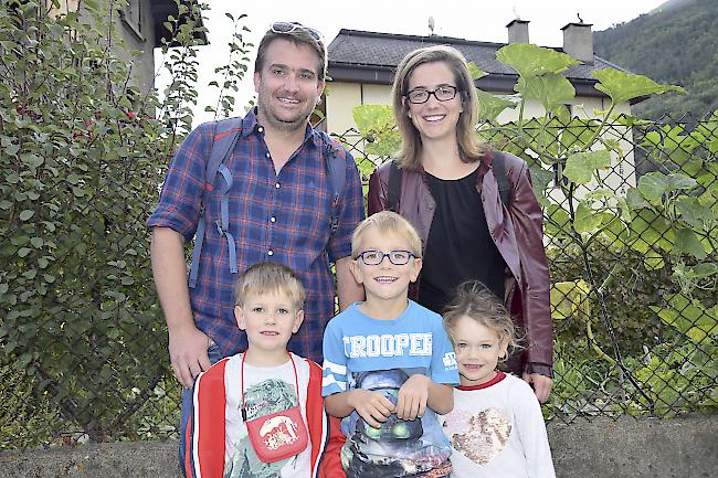 Vital Jäger (32), Alexandra Burgener (35), Hannes Jäger (4), Mattis Jäger (6) und Arelie Burgener (3), Turtmann.