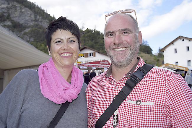 Claudine (44) und Dani Eggs (49), Ergisch.