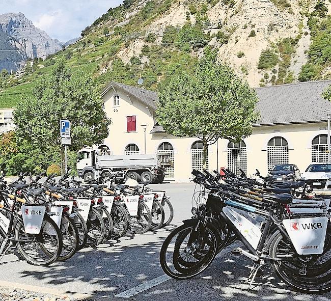 Bei «Wallisrollt» hofft man auf einen goldenen Herbst – wie hier in Leuk.