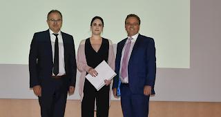 Erfolgreicher Abschluss der Ausbildung bei der Kantonsverwaltung. Bei den Praktikanten Berufsmaturit&auml;t Wirtschaft war Michaela Rubin die Beste.