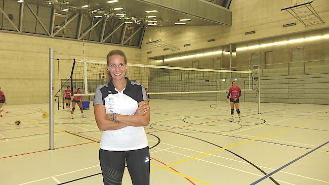 Die neue Saison für den VBC Visp startet am Samstag mit der neuen Trainerin Melanie Cina.