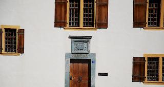 Das Bezirksgericht Visp sprach am Donnerstag einen Barmann wegen sexueller Handlungen mit einer Minderj&auml;hrigen schuldig.