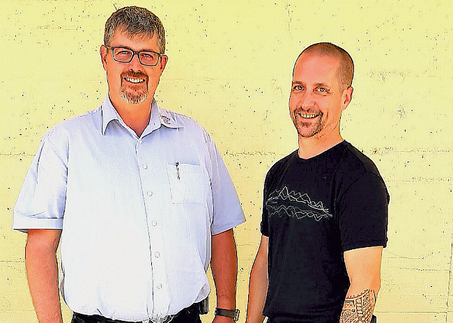 Der alte und der neue Präsident des Oberwalliser Feuerwehrverbandes: Guido Bregy und Patrick Steffen.