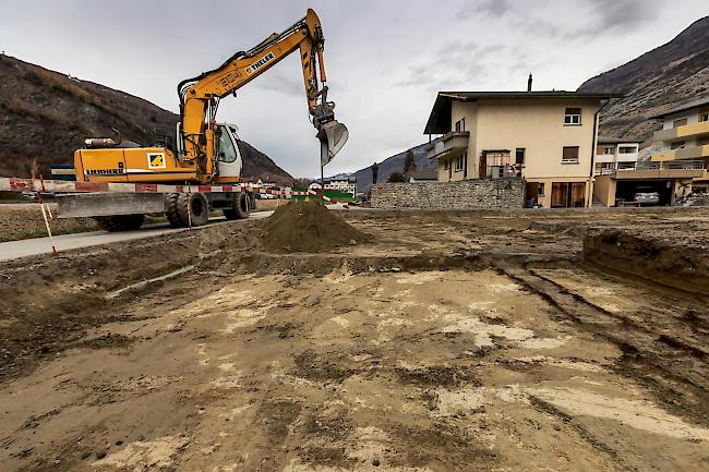 Quecksilber. Zurzeit werden die Sanierungen von zwölf Parzellen im Quartier Turtig West in Raron durchgeführt. (Symbolbild)