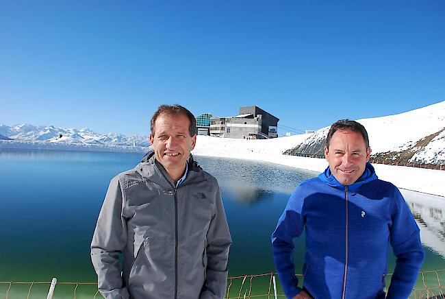 Zufrieden. CEO Jean-Pierre Rey (links) und Christian Grichting, Verwaltungsratspräsident, gestern im ersten Saisonschnee auf Torrent.