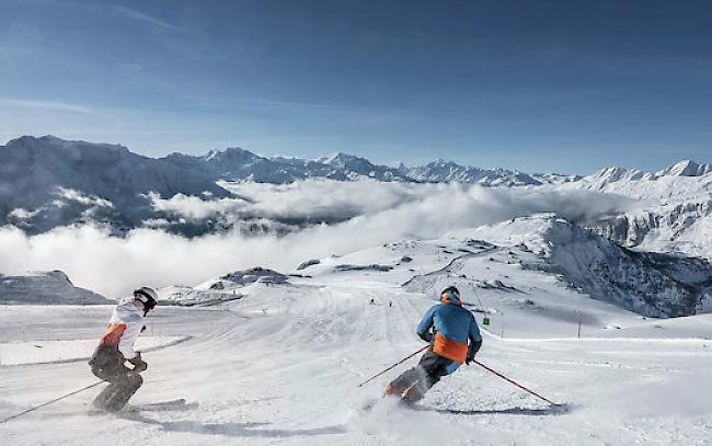 Die Aussage des Bundesrats zur Schliessung der Skigebiete wegen des Coronavirus ist von den Bergbahnen zunächst unterschiedlich interpretiert worden. Einige blieben offen. Nach einem Machtwort von Bundesrat Alain Berset krochen sie am Samstag zu Kreuze.
