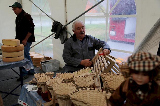 Impressionen vom zweiten Alp- und Bergproduktemarkt Oberwallis am Samstag im Landwirtschaftszentrum Visp.