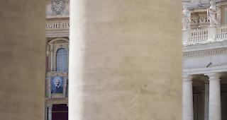 Gem&auml;ss des Enth&uuml;llungsjournalisten Gianluigi Nuzzi soll der Vatikan in argen finanziellen N&ouml;ten stecken. 