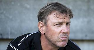 Der Stuhl wackelt. Sittens Trainer St&eacute;phane Henchoz darf vorerst bleiben. Ihm wird nun jedoch Christian Zermatten zur Seite gestellt.