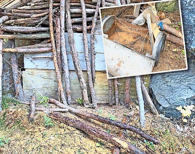 Heruntergerissene Holzpfosten sowie eine aufgebrochene «Schatzkiste»  verärgern nicht nur die Waldspielgruppe.
