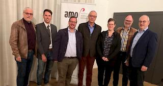 Vorstand der amo (von links): Christoph F&ouml;hn, Adrian Steiner, Pr&auml;sident Philipp Matthias Bregy, Karl Schmidhalter, Stellvertretende Schulleiterin Yvette Hutter, Edy Schmid und Schulleiter Amad&eacute; Schnyder.