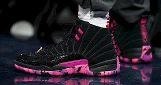 Die Fabriken zur hochautomatisierten Produktion von Turnschuhen wird aus Deutschland und den USA nach Asien ausgelagert. 