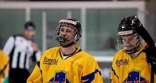 Lange Gesichter bei Mathias Witschard und Loris Schmid (v.l.) vom EHC Raron.