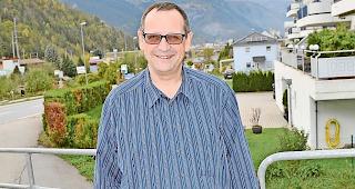 Fast nicht mehr wiederzuerkennen, der &laquo;neue&raquo; Pfarrer Paul Martone.