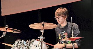 Im Takt. Die jungen Schlagzeuger und Percussionisten wussten mit ihren Darbietungen das Publikum zu begeistern.