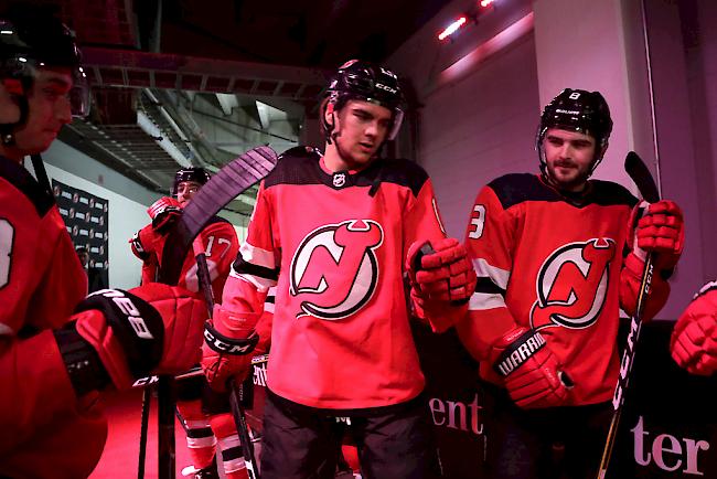 Nico Hischier verlor mit den New Jersey Devils die Partie gegen die Pittsburgh Penguins.