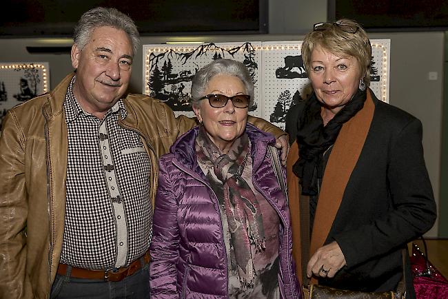 Xaver Leiggener (65), Martha Corminboeuf (79) und Beatrice Leiggener (60), Naters. 