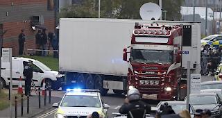 Letzten Monat wurde in Grossbritannien ein Lkw mit 39 Leichen entdeckt. Nun hat der Fahrer bei einer Anh&ouml;rung Beihilfe zu illegaler Einwanderung gestanden.