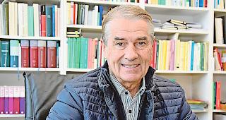 Philipp Schnyder hofft vom Kanton auf Ersatz f&uuml;r eine erf&auml;llte Quelle.