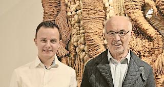 &laquo;Nicht im stillen K&auml;mmerlein&raquo;. Romano Amacker (links) und Paul Burgener sind Teil der verfassungsr&auml;tlichen  B&uuml;rgerbeteiligungskommission.Fotos mengis media