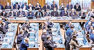 Gute Vorschl&auml;ge. Das Ratspr&auml;sidium versucht, mit einfachen Massnahmen den Ratsbetrieb effizienter zu machen.Foto mengis media/Andrea Soltermann