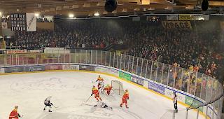 3888 Fans beim dritten Derby dieser Saison zwischen dem HC Siders und dem EHC Visp.