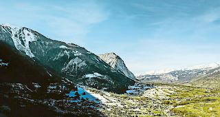Offene Fragen. Agarn muss 8,8 Hektaren Bauland zur&uuml;ckzonen. Das Vorgehen des Gemeinderats st&ouml;sst in der Bev&ouml;lkerung  auf Widerstand.
