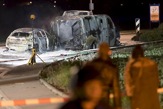 Im ganzen Dorf sei die Explosion gehört worden.