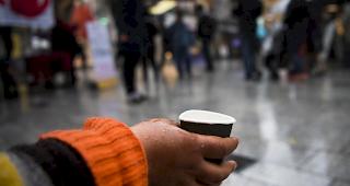 <b>Sicherheitsproblem und tourismussch&auml;digend.</b> Betteln soll auf ganzem Kantonsgebiet verboten werden. Der Staatsrat hat auf eine Motion des Grossen Rates einen entsprechenden Gesetzesentwurf vorgelegt.