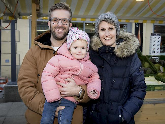 Christian (32), Alenia (2) und Evelyn (32) Studer, Glis.