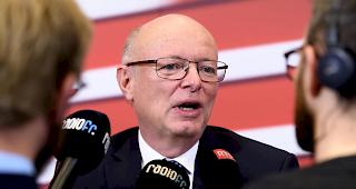 Der neue SBB-Chef Vincent Ducrot hat sich vor den Medien gl&uuml;cklich und stolz &uuml;ber seine Ernennung gezeigt.