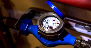 Unterb&auml;ch stimmt &uuml;ber Wasserz&auml;hler ab.