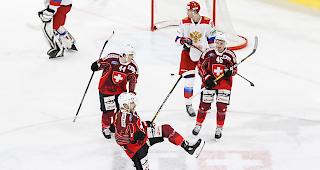 Verteidiger Romain L&ouml;ffel (Mitte) erzielte vier Tore.