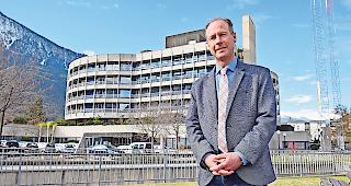 Klarer Standpunkt. Hugo Burgener, Direktor des Spital Oberwallis, steht &uuml;berzeugt hinter dem neuen GAV.Foto mengis media