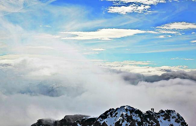 Der Föhn hat in der Nacht auf Freitag an Stärke zugelegt und in den Schweizer Bergen für erste Orkanböen gesorgt.