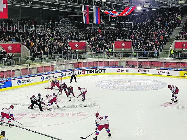 Die Schweizer Nationalmannschaft besiegte Russland mit 8:2.