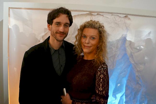 Lucas Davis und Hanna Mare stellen in der Art Gallery in Zermatt aus.