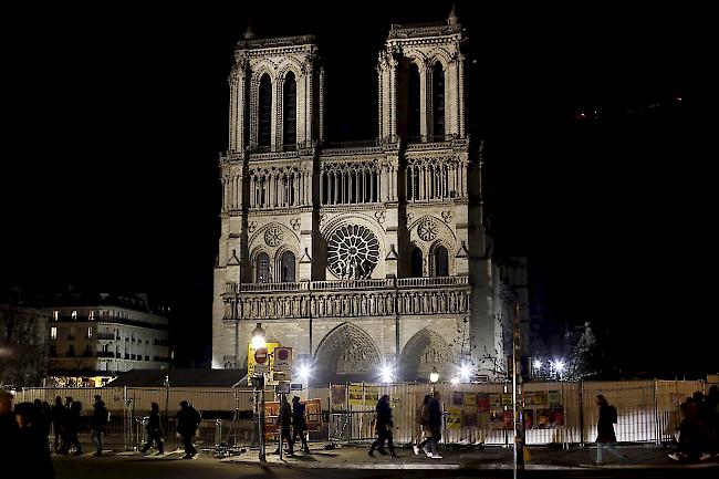 Nur während der französischen Revolutionsjahre zu Ende des 18. Jahrhunderts wurden in Notre-Dame keine Gottesdienste abgehalten.