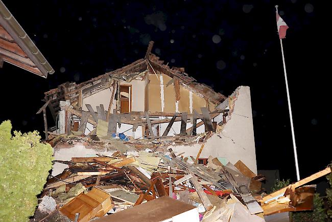 Im März explodierte in Grône ein Haus, das mit einem holzbeheizten Kamin und einem veralteten Warmwasser-Konvektor ausgestattet war.