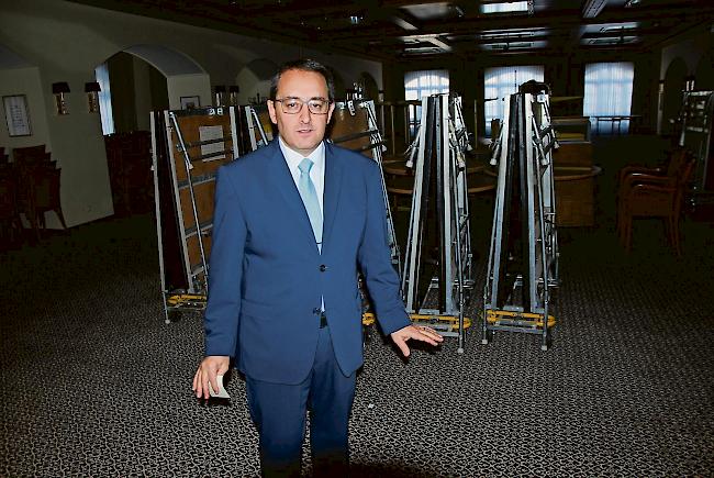 Francesco Martin. Maître d’hôtel im Mont Cervin Palace, Zermatt.