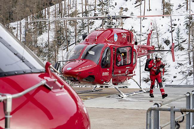 Impressionen von Air Zermatt Einsätzen an Silvester.