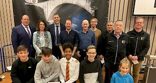 Die Gemeinde Stalden pr&auml;sentierte am Neujahrsempfang eine neue W&auml;hrung und vergab viele Preise an Kulturschaffende und Sportler.