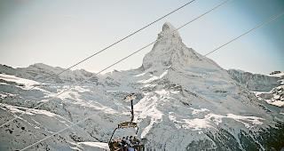 Klartext. In einem Brief an Verwaltungsratspr&auml;sident Franz Julen machen nicht ortsans&auml;ssige Zermatter Burger ihrem &Auml;rger Luft. Foto MICHAEL PORTMANN