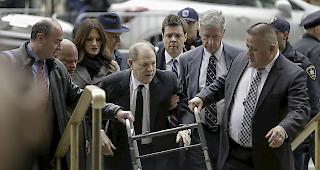 Jury spricht Harvey Weinstein schuldig.